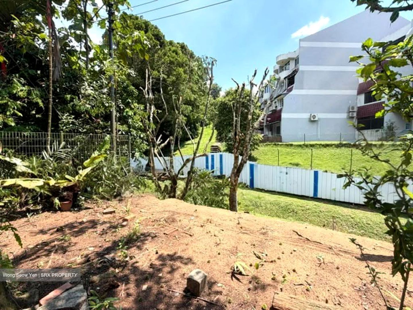 Adelphi Park Estate (D20), Terrace #610576761
